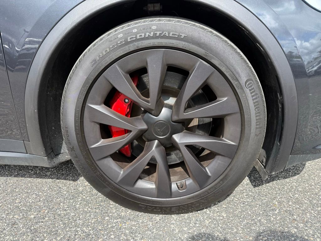 Used 2024 Tesla Model X Plaid image 2