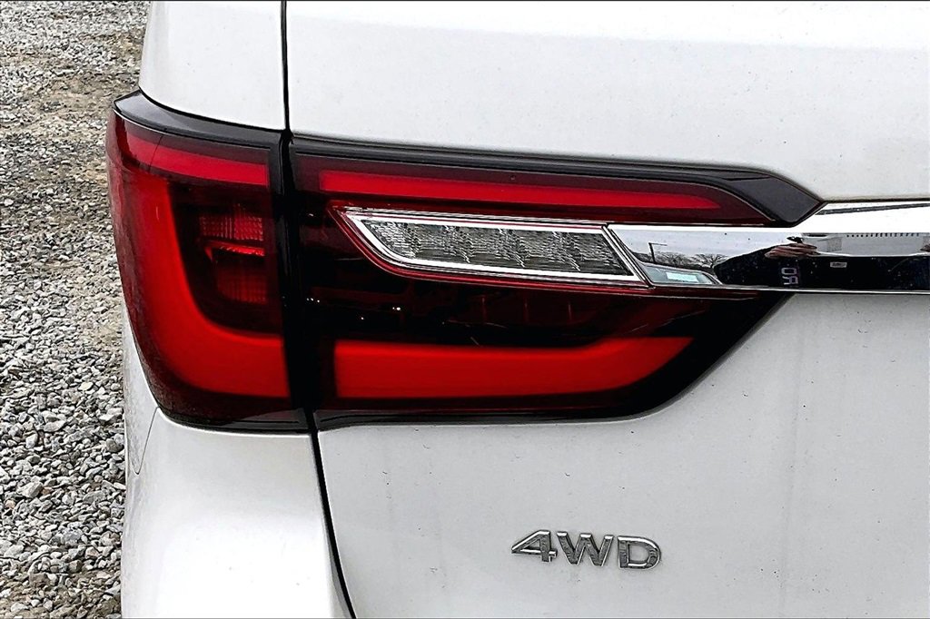 Used 2021 INFINITI QX80 Luxe w/ Cargo Package image 27