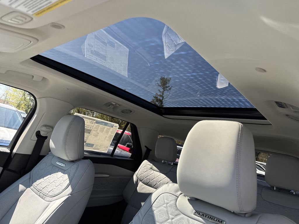 New 2026 Ford Explorer Platinum image 40