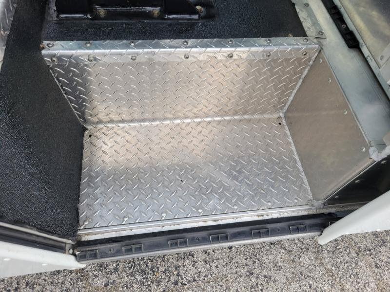 Used 2016 Ford E-350 and Econoline 350 Super Duty w/ A/C Prep Package RWD image 28