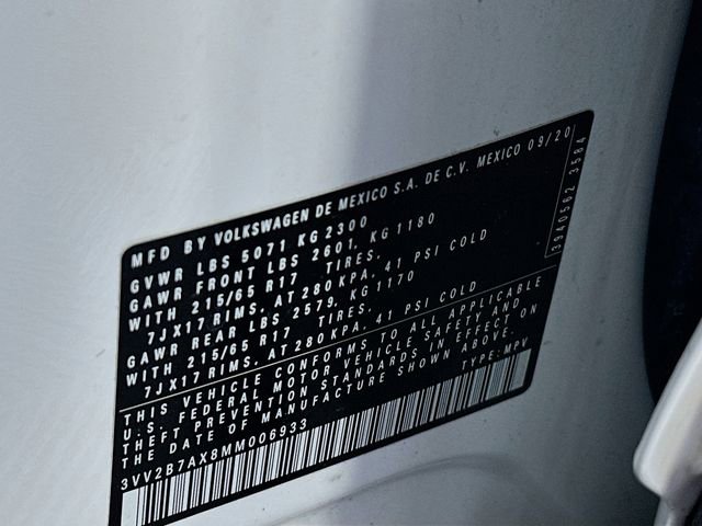 Used 2021 Volkswagen Tiguan SE image 31
