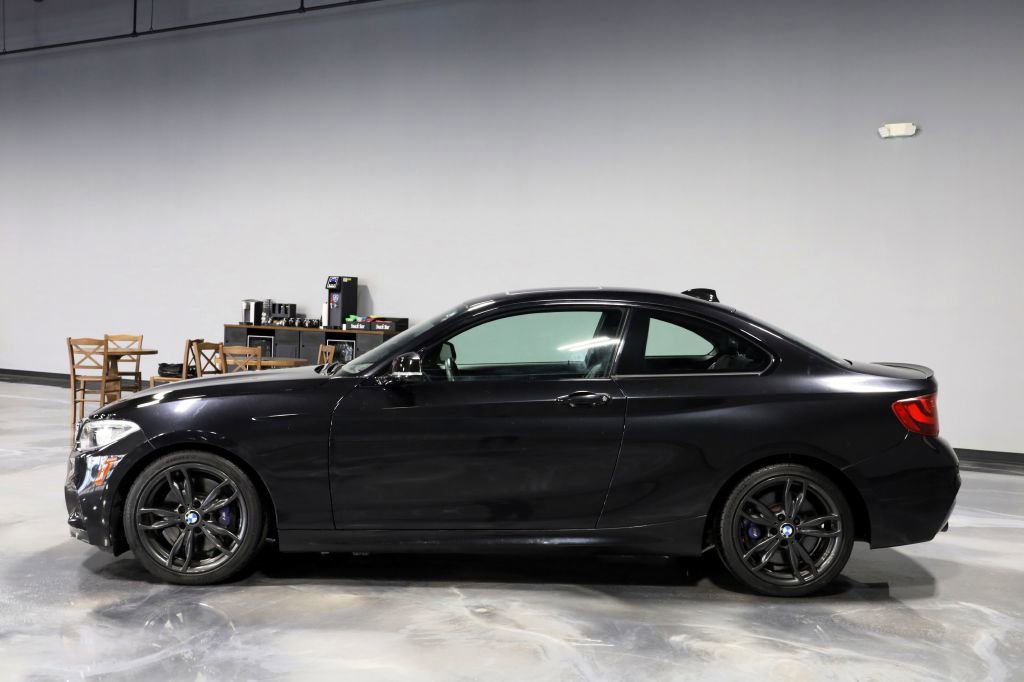 Used 2016 BMW M235i Coupe RWD image 4