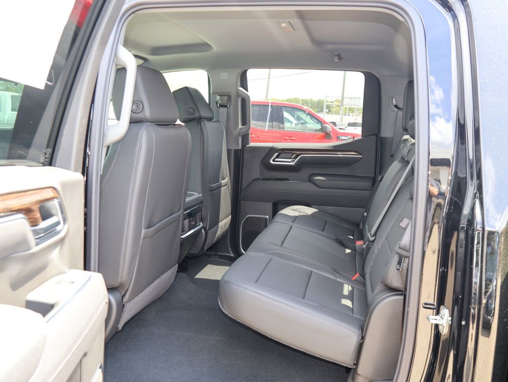New 2026 GMC Sierra 1500 Elevation w/ Elevation Premium Package image 9