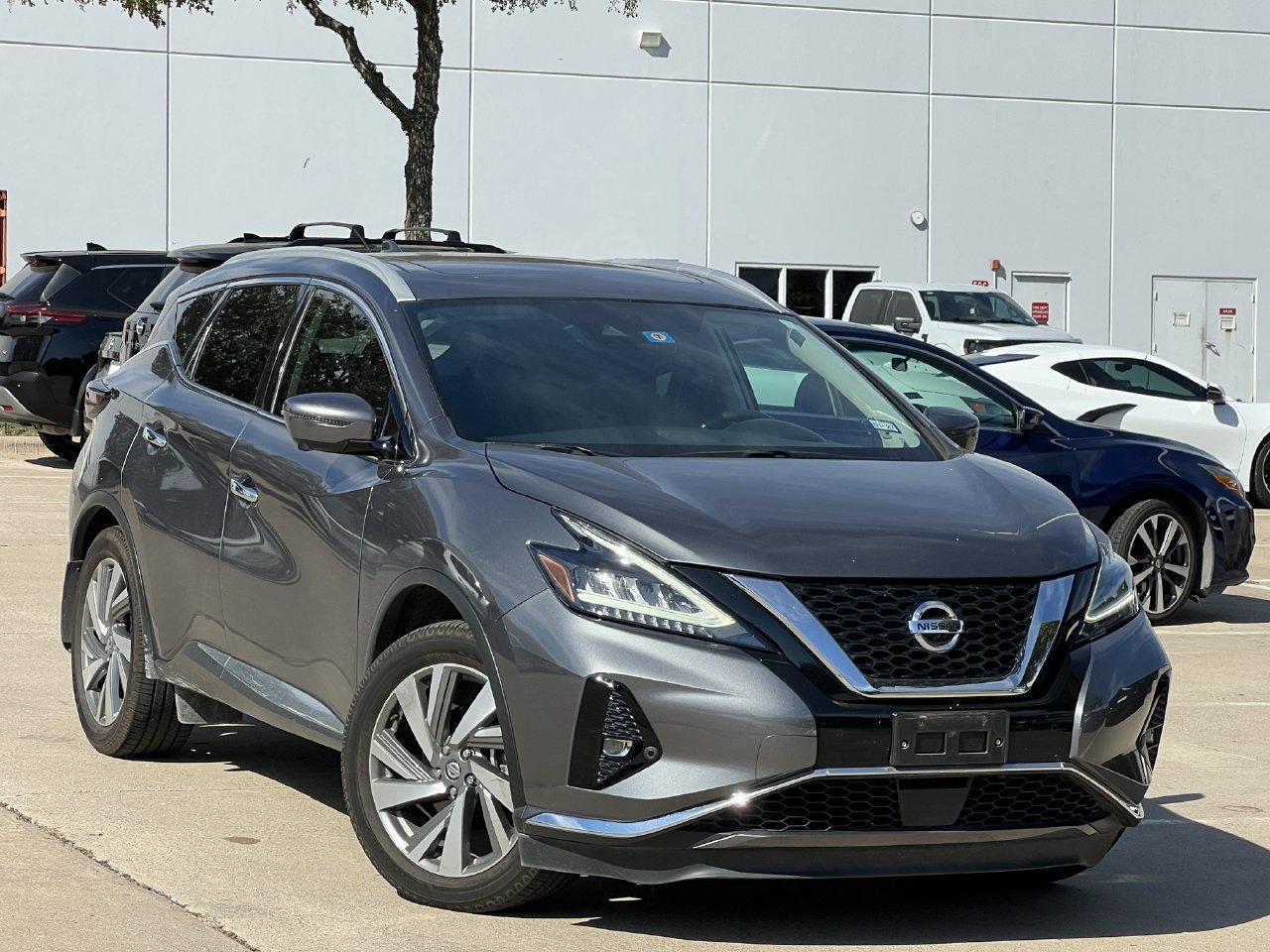 Used 2019 Nissan Murano SL w/ SL Technology Package FWD image 2
