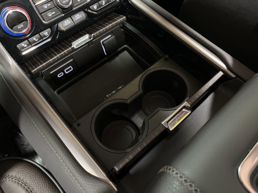 Certified 2024 GMC Yukon XL Denali w/ Denali Reserve Package image 32