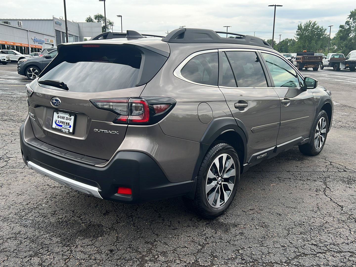 Used 2024 Subaru Outback Limited AWD/4WD image 21
