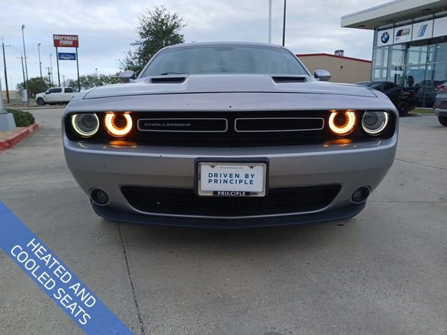 Used 2018 Dodge Challenger SXT Plus image 2