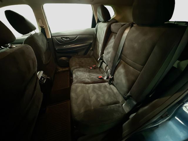 Used 2015 Nissan Rogue SV w/ SV Premium Package image 24