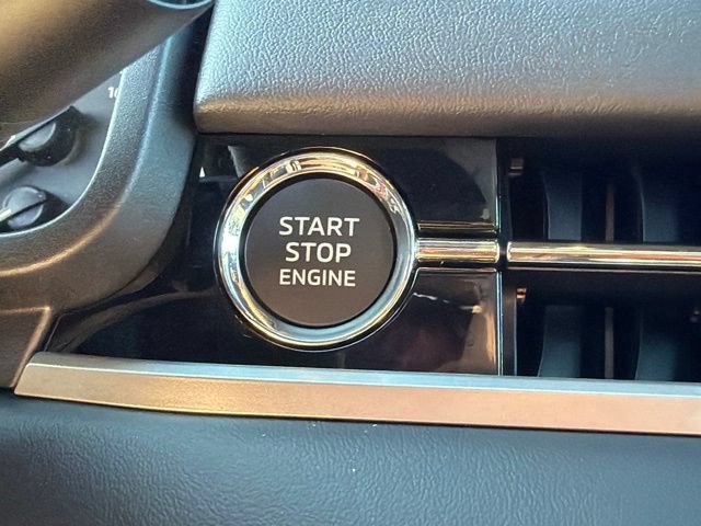 New 2026 Mitsubishi Outlander LE FWD image 25