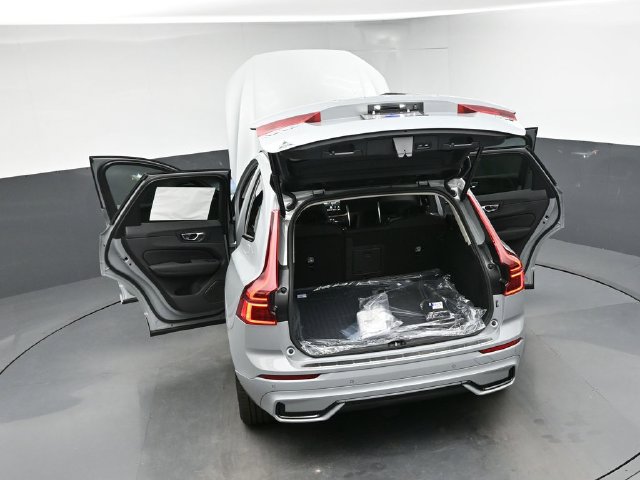 New 2027 Volvo XC60 B5 Core AWD/4WD image 48