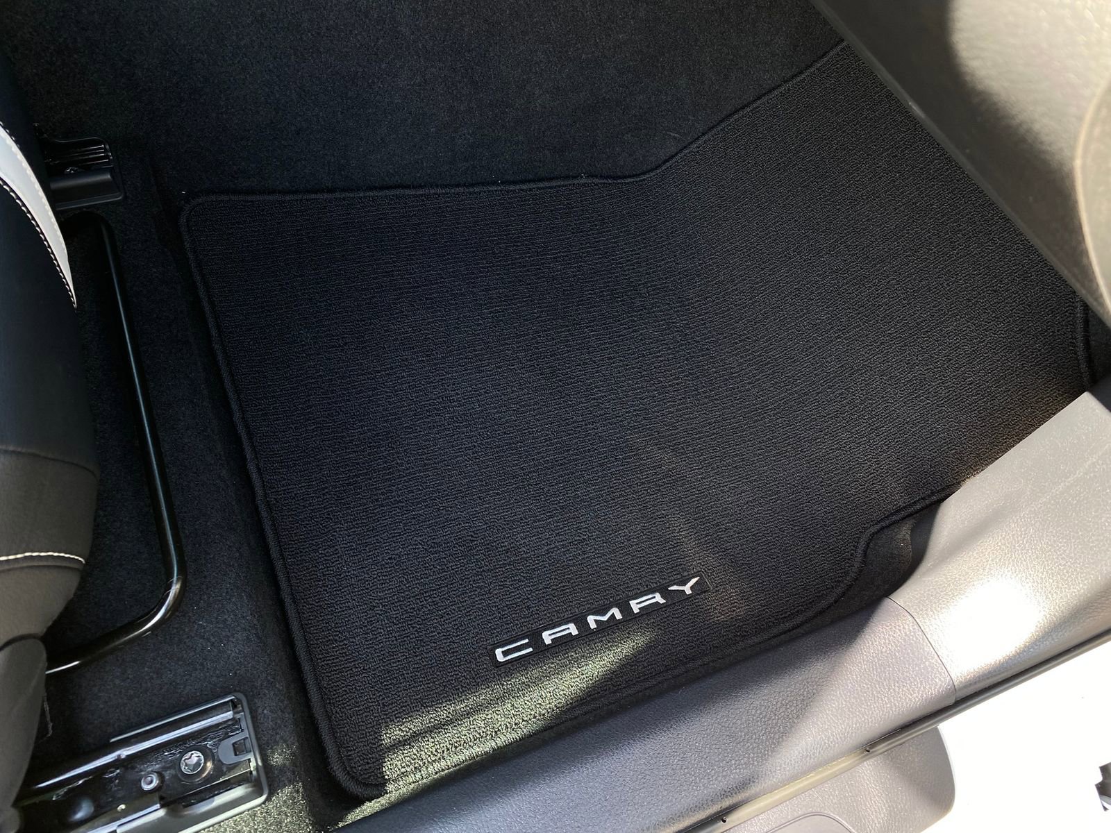 Used 2025 Toyota Camry SE image 20