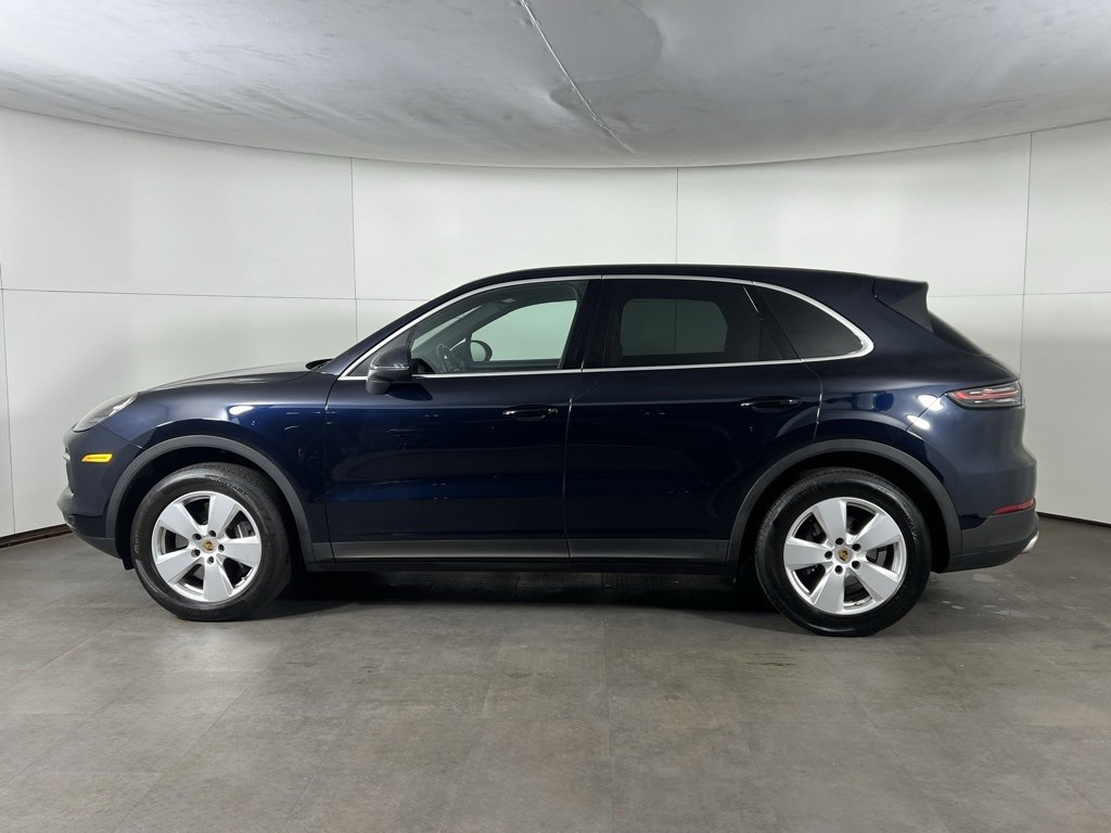 Certified 2022 Porsche Cayenne image 2