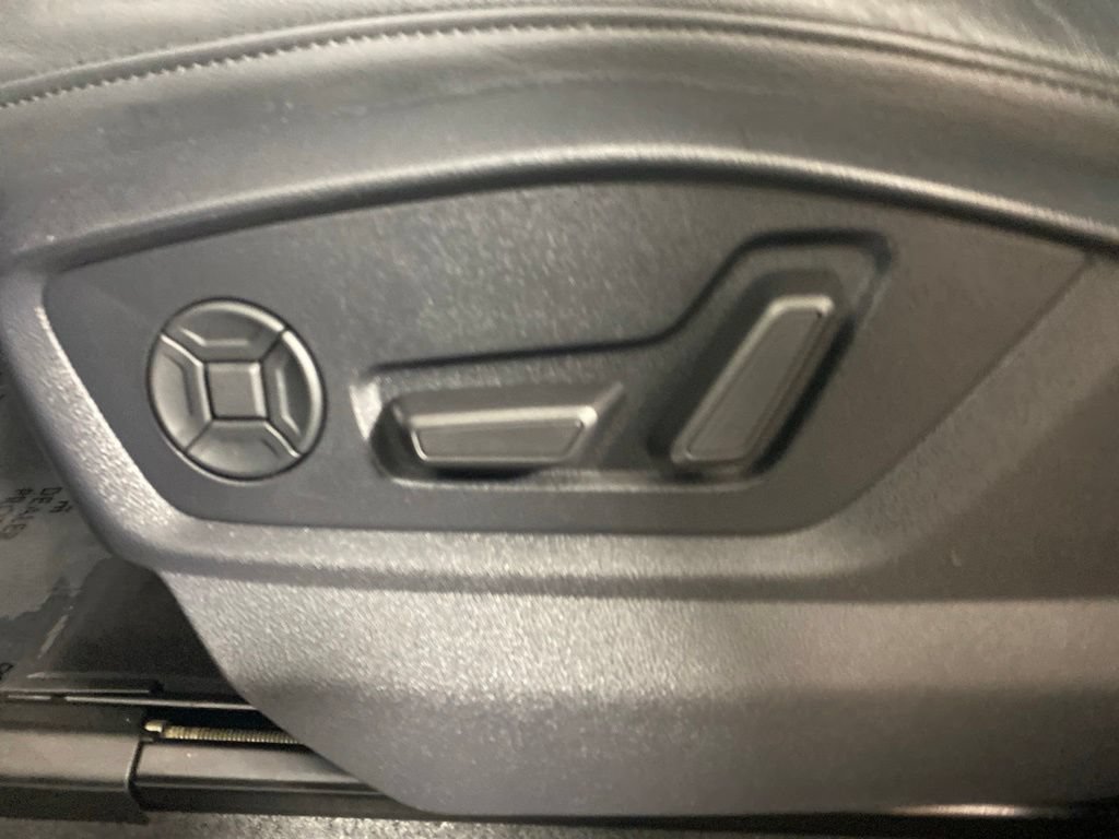 Used 2021 Audi Q7 2.0T Premium Plus AWD/4WD image 25