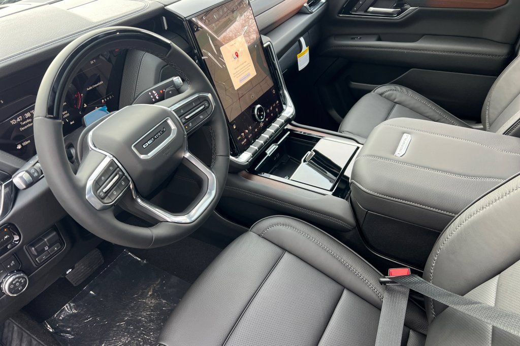 New 2026 GMC Yukon XL Denali w/ Denali Reserve Package AWD/4WD image 7