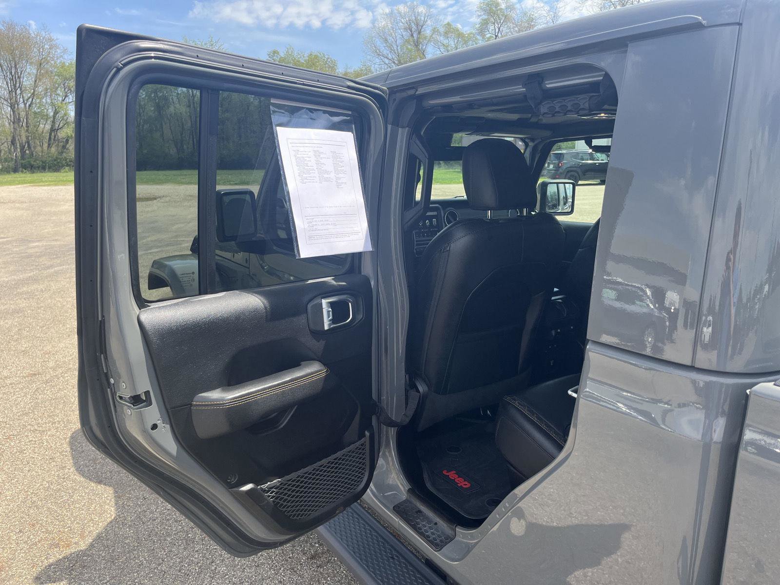 Used 2022 Jeep Gladiator Overland AWD/4WD image 29