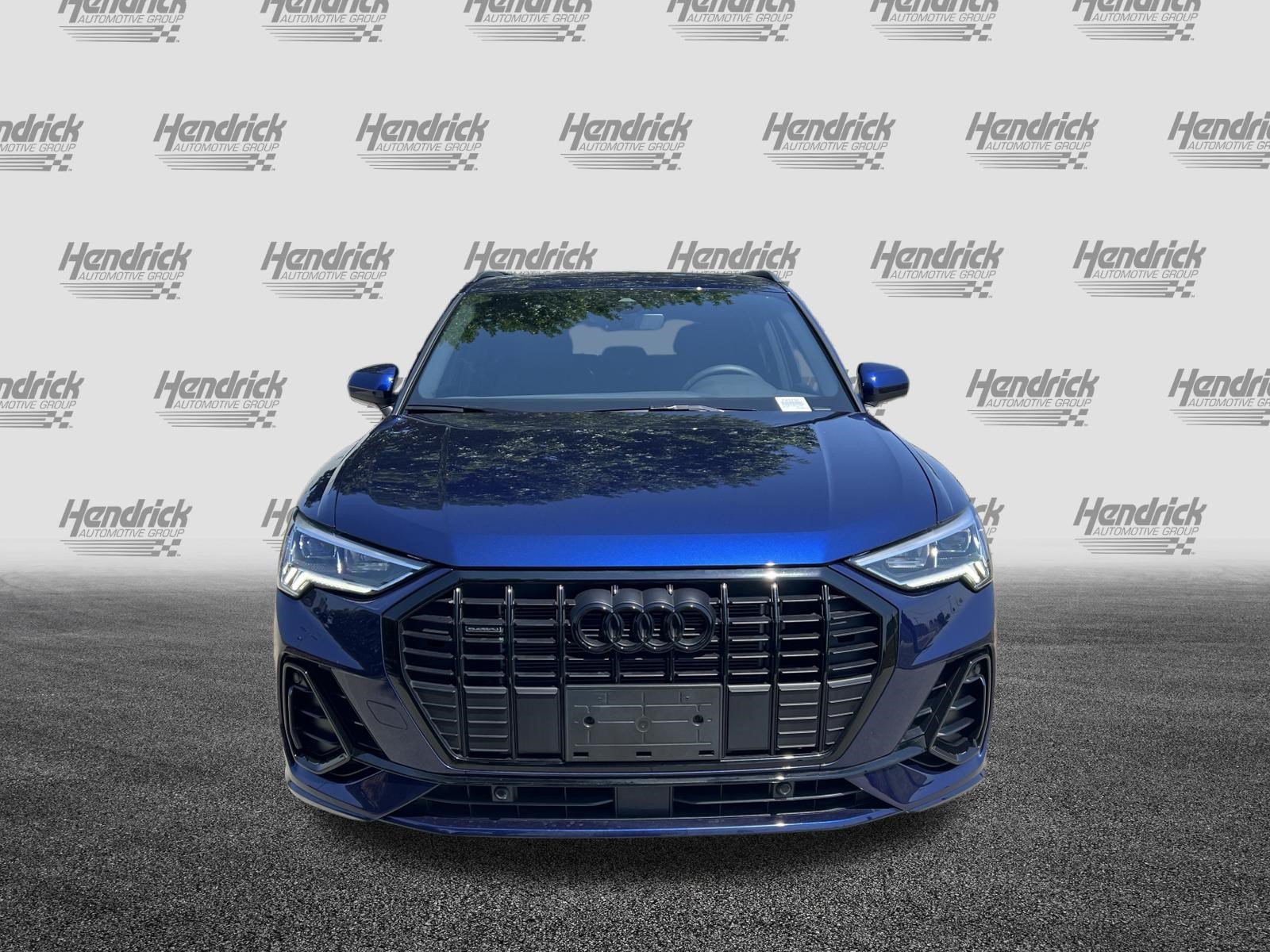 Certified 2025 Audi Q3 2.0T Premium AWD/4WD image 3