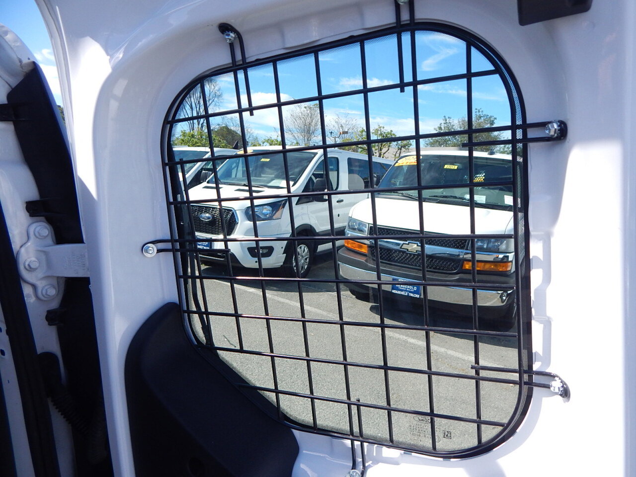 Used 2020 Ford Transit Connect XL image 16