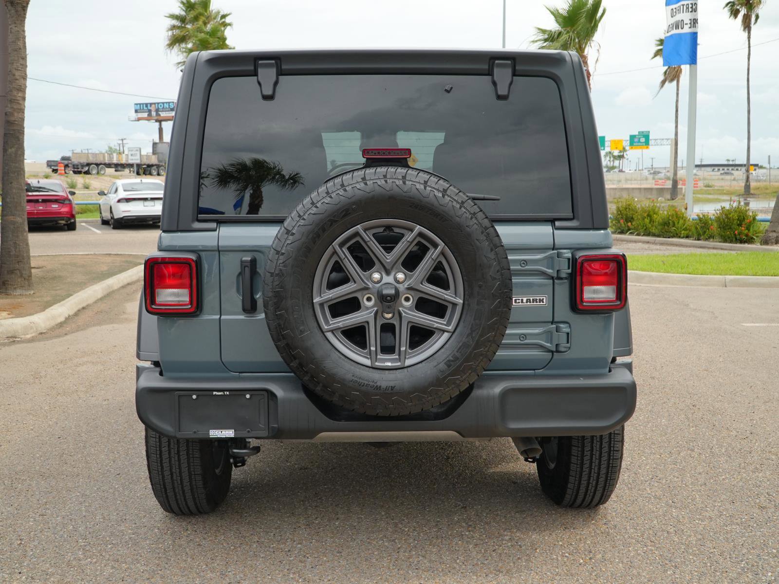 Used 2025 Jeep Wrangler Sport S image 6