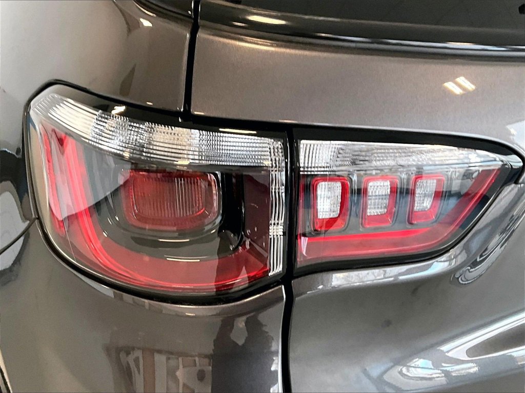 Used 2023 Jeep Compass Altitude image 32