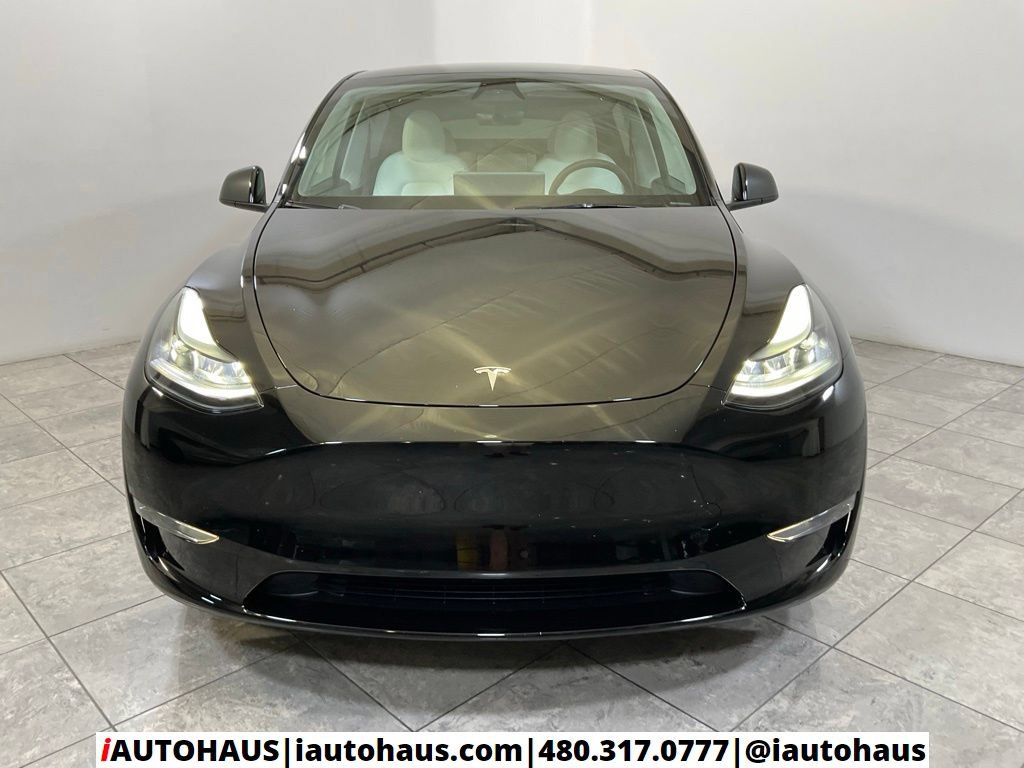 Used 2024 Tesla Model Y Long Range AWD/4WD image 3
