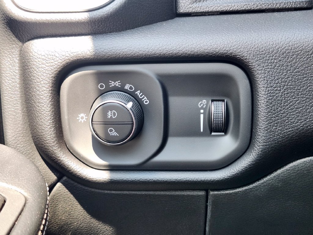 New 2026 RAM 3500 Big Horn AWD/4WD image 21