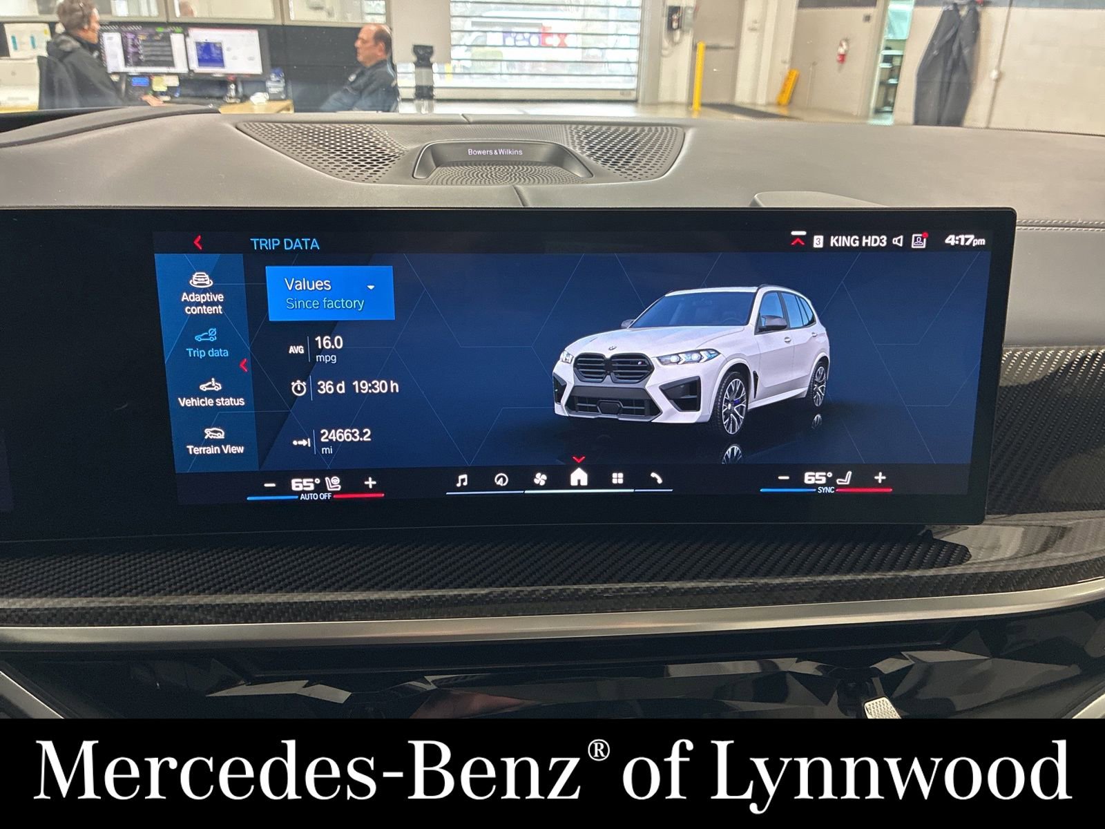 Used 2024 BMW X5 M Competition w/ Executive Package image 17