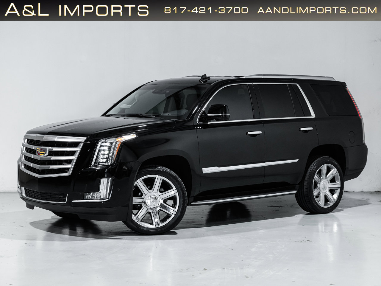 Used 2019 Cadillac Escalade Luxury AWD/4WD image 17