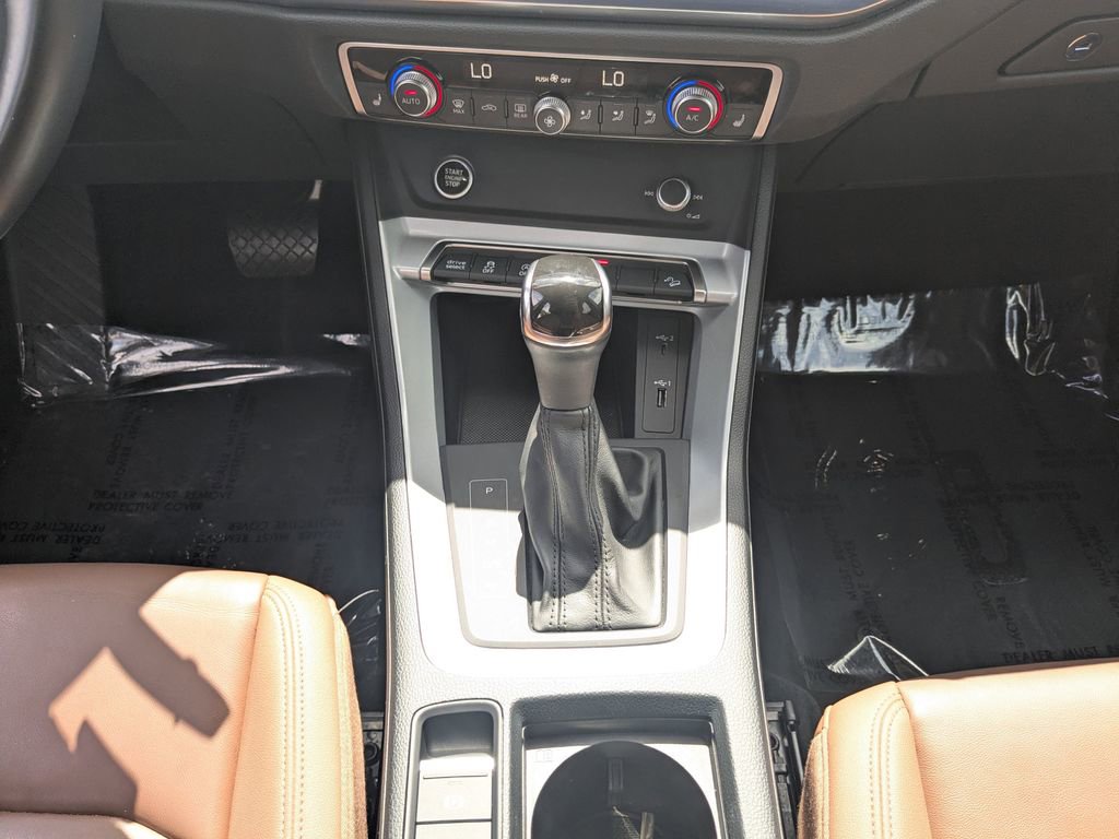 Used 2021 Audi Q3 2.0T Premium w/ Convenience Package image 6