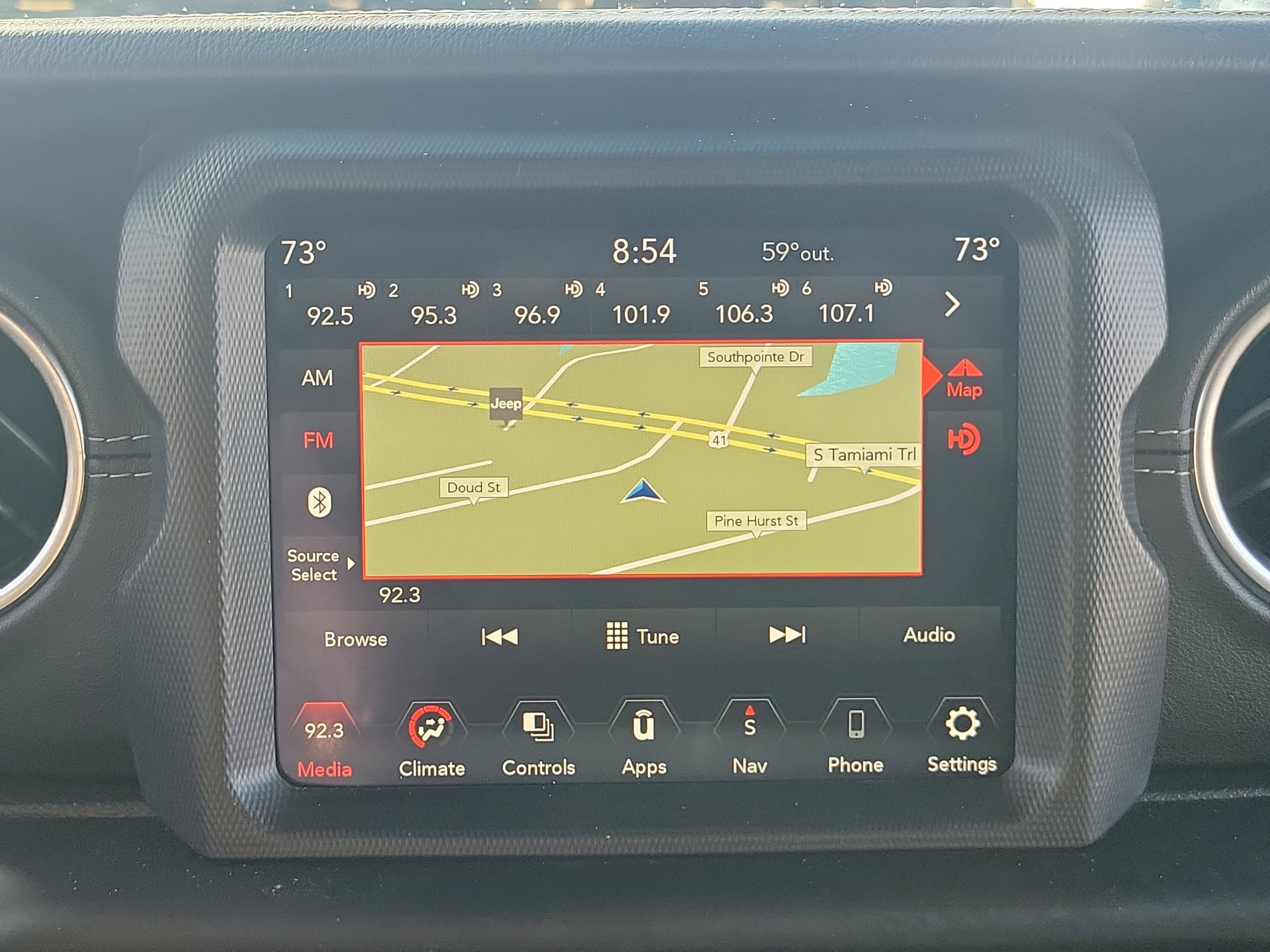 Used 2020 Jeep Gladiator Overland image 17