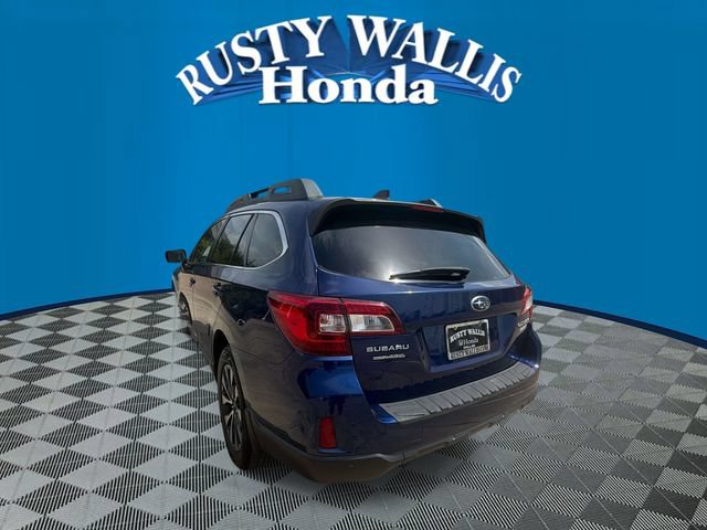 Used 2017 Subaru Outback 2.5i Limited AWD/4WD image 3