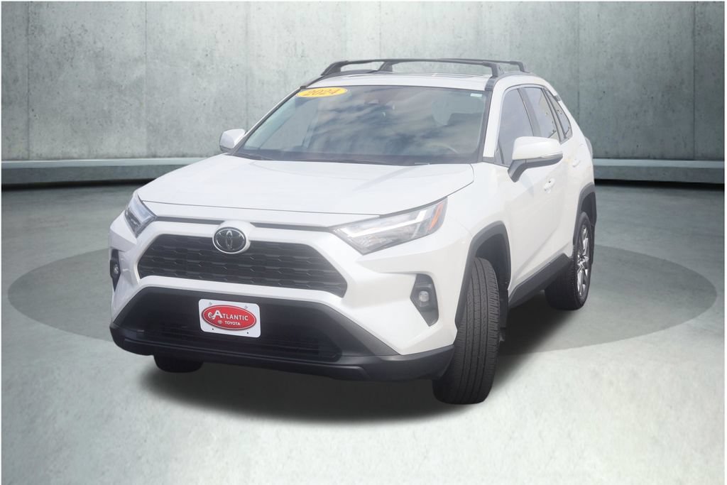 Used 2024 Toyota RAV4 XLE Premium FWD image 30
