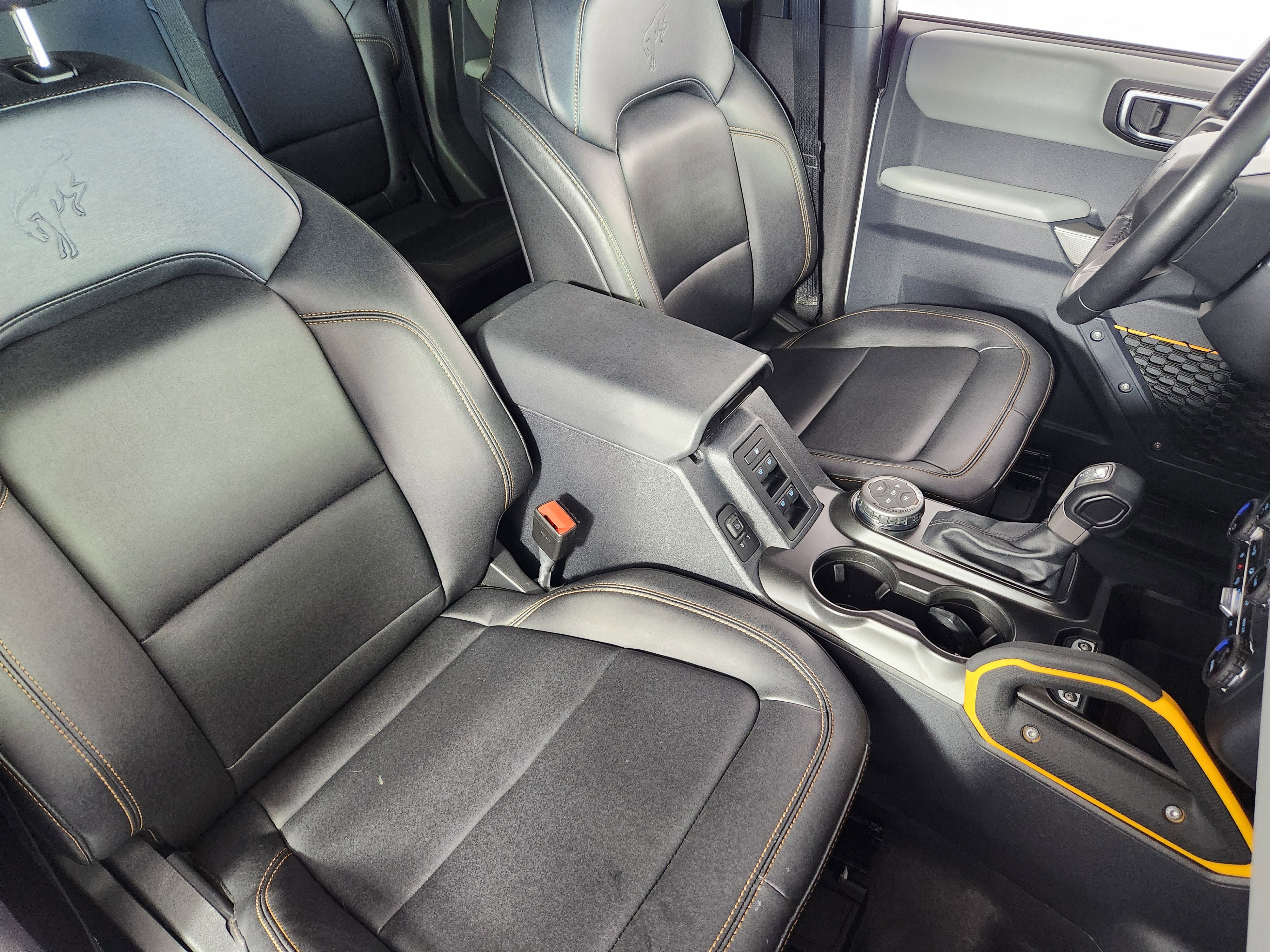 Used 2023 Ford Bronco Badlands image 10