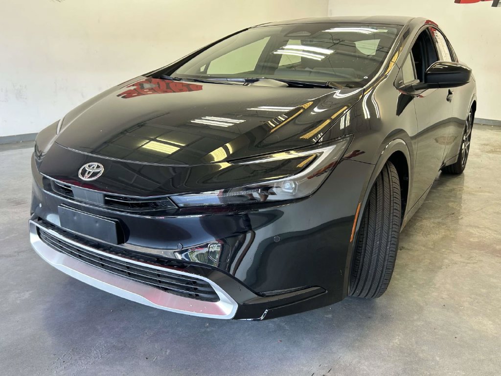 Used 2026 Toyota Prius Plug-In Hybrid FWD image 7