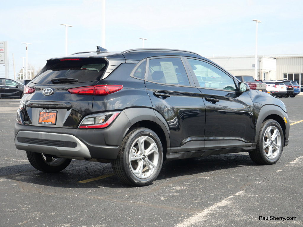 Used 2023 Hyundai Kona SEL w/ Cargo Package FWD image 11