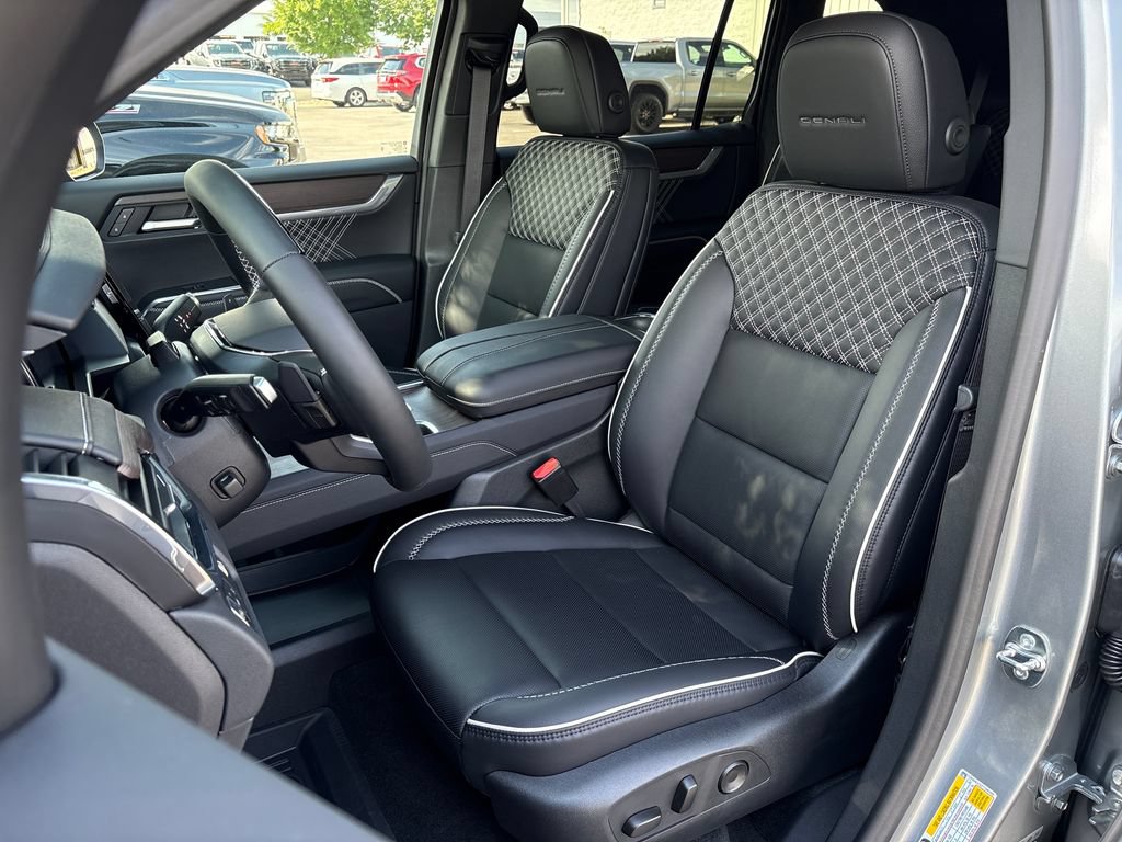 New 2026 GMC Acadia Denali w/ Super Cruise Package FWD image 14