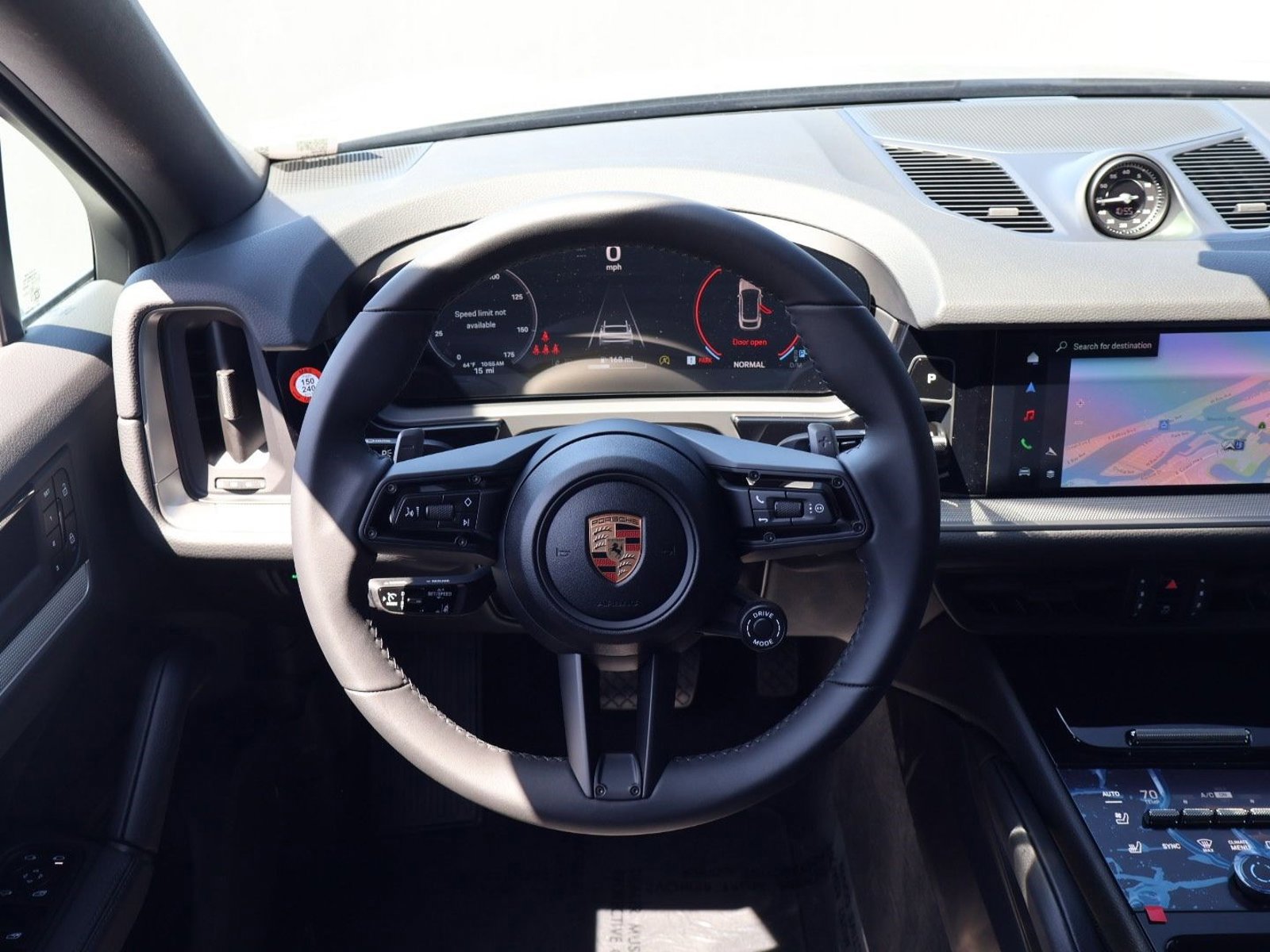 New 2026 Porsche Cayenne Coupe AWD/4WD image 15
