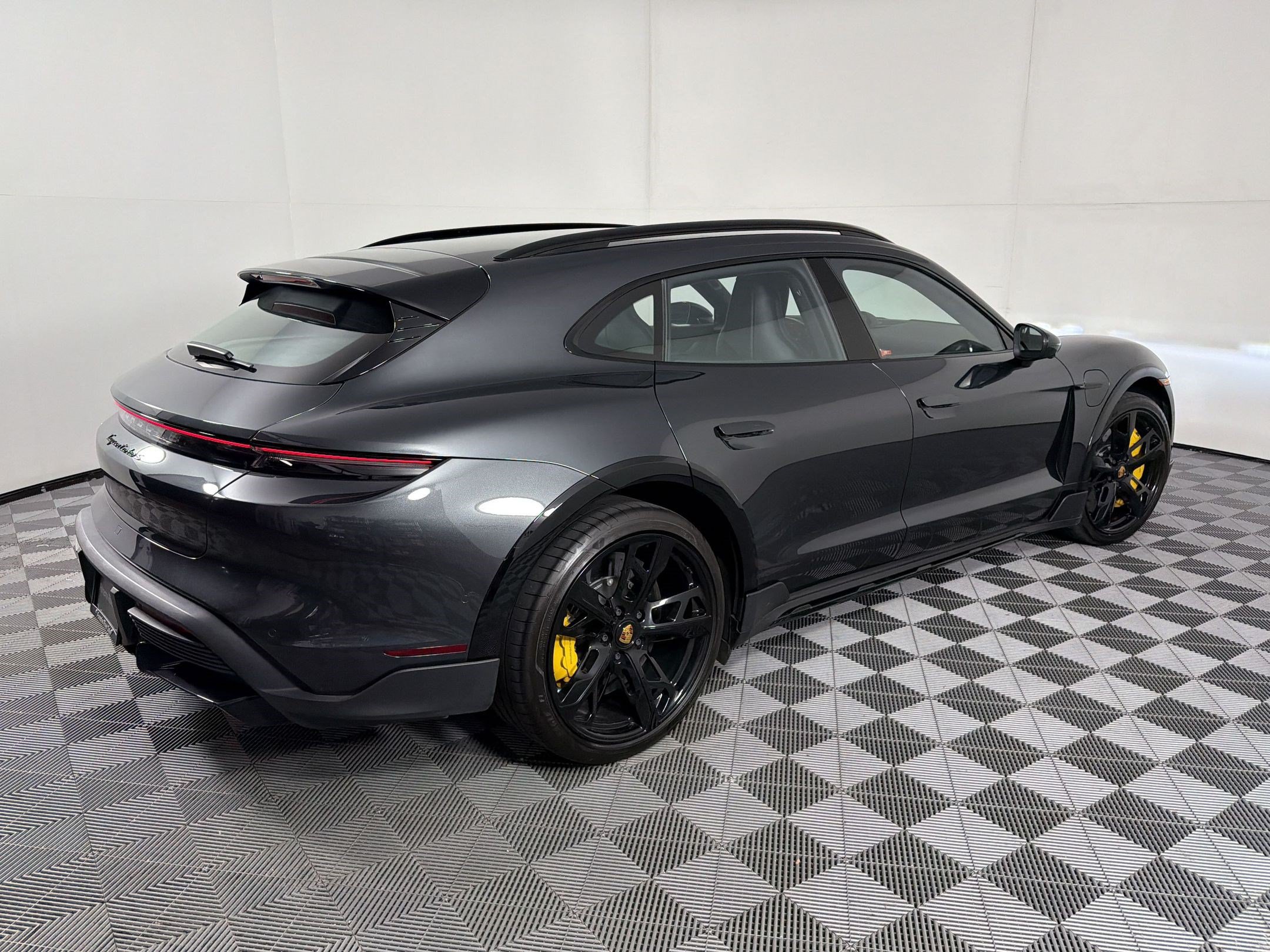 Certified 2023 Porsche Taycan Turbo S AWD/4WD image 9