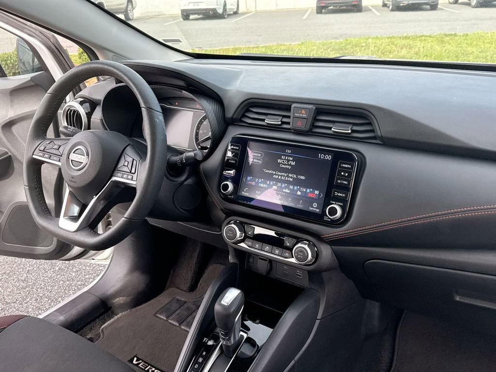 Used 2024 Nissan Versa SR image 26