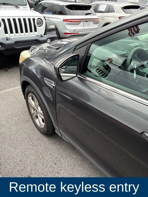 Used 2016 Ford Escape SE w/ Equipment Group 201A AWD/4WD image 12