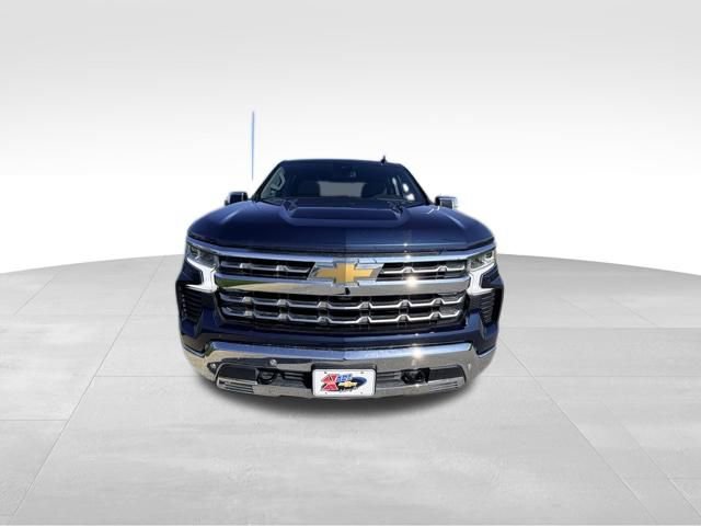 Certified 2022 Chevrolet Silverado 1500 LTZ w/ LTZ Convenience Package II image 3