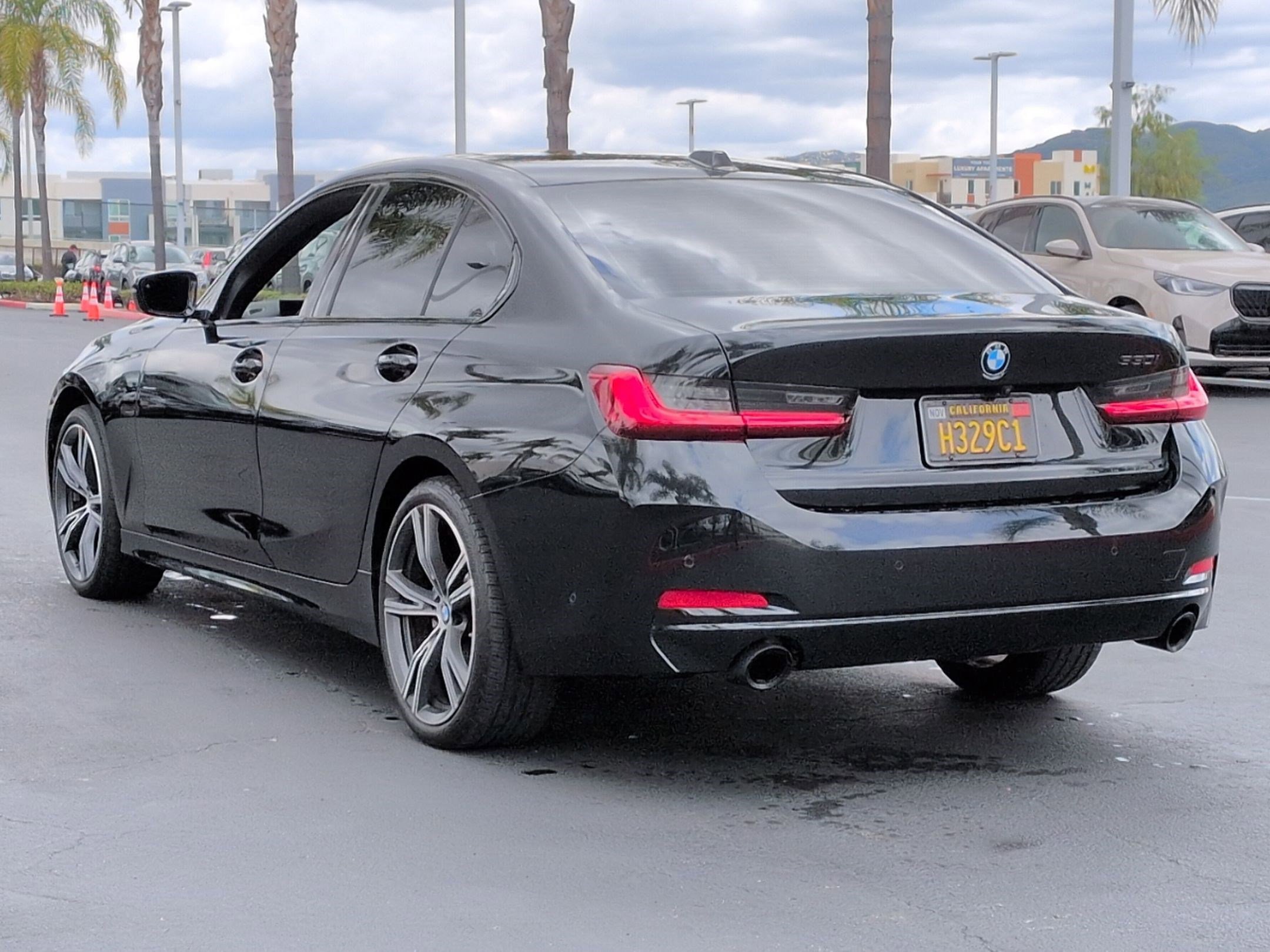 Certified 2023 BMW 330i Sedan w/ Premium Package RWD image 8