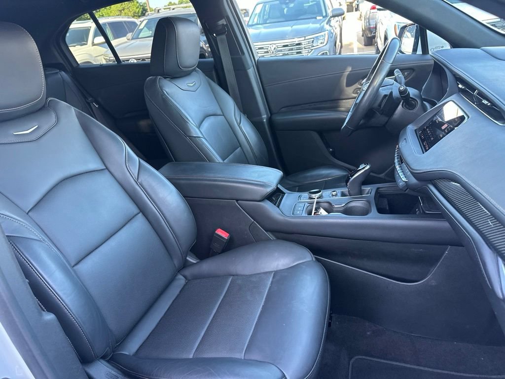 Used 2023 Cadillac XT4 Sport FWD image 26