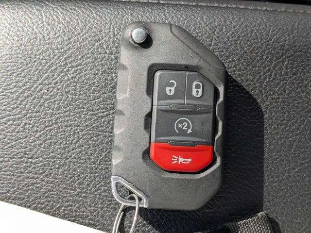 Used 2024 Jeep Wrangler Unlimited Sport AWD/4WD image 30