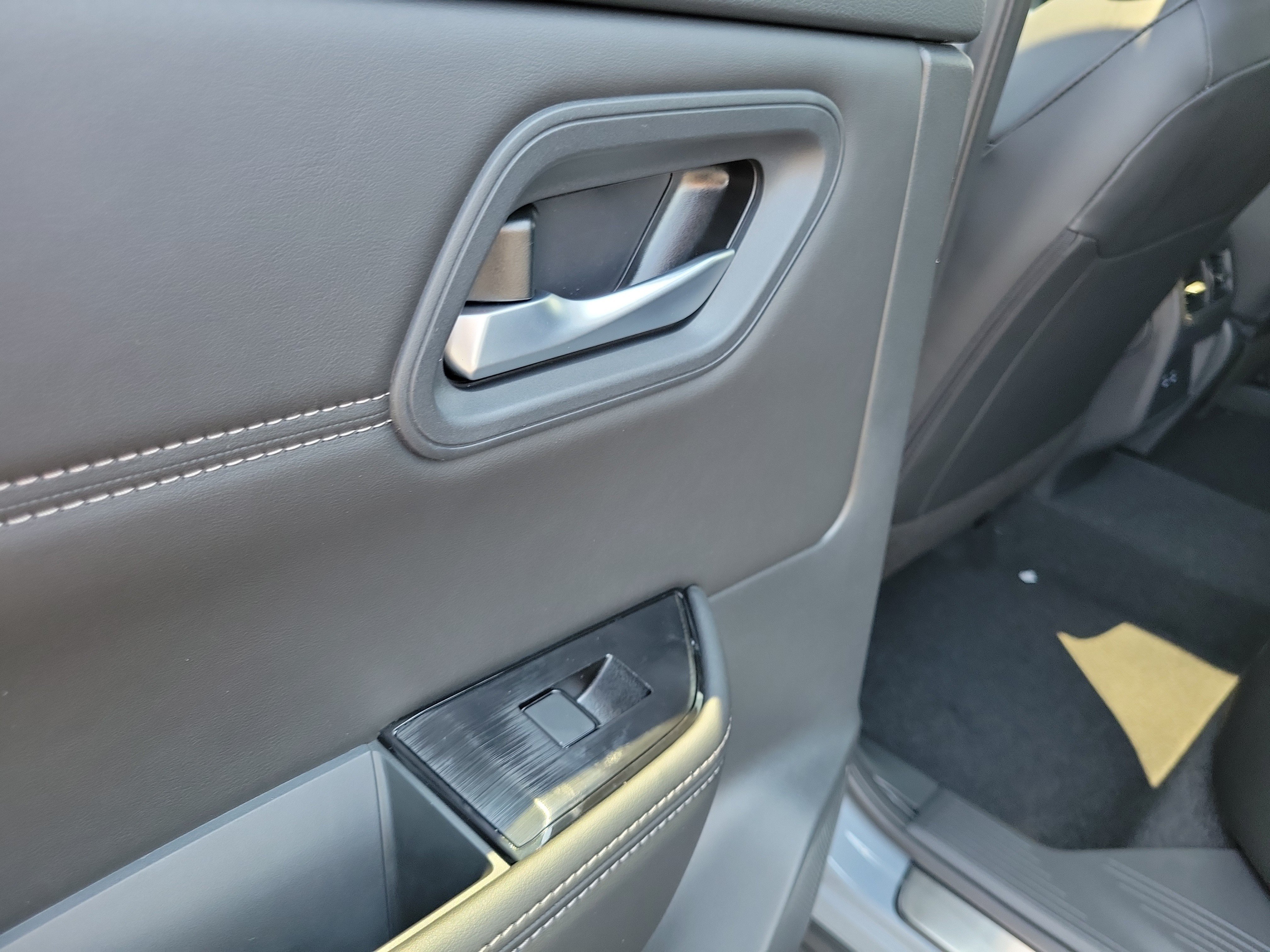 New 2026 Nissan Rogue Dark Armor AWD/4WD image 13