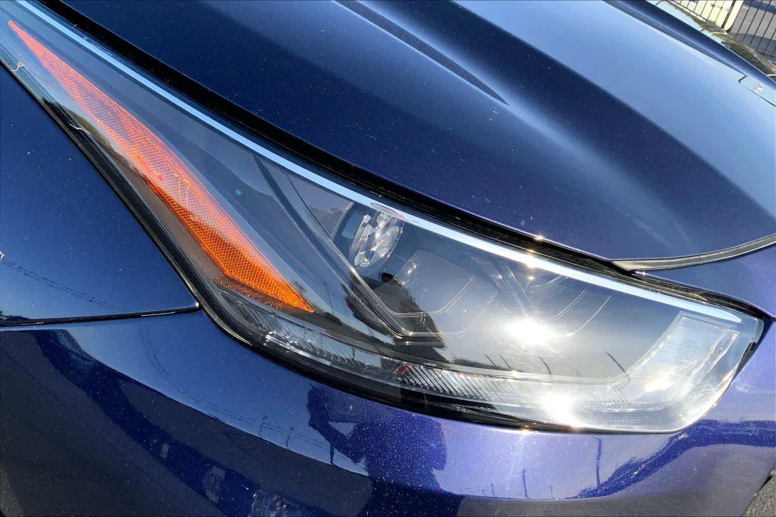 Used 2022 Toyota Highlander XLE AWD/4WD image 27