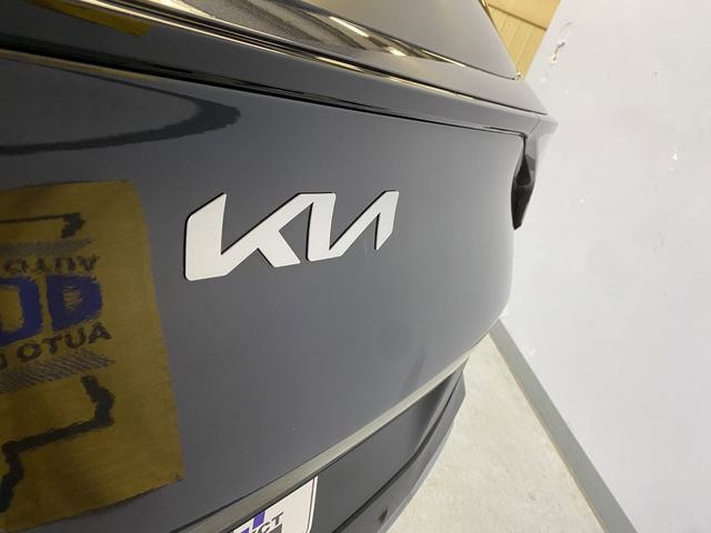 Used 2026 Kia Sportage EX image 16