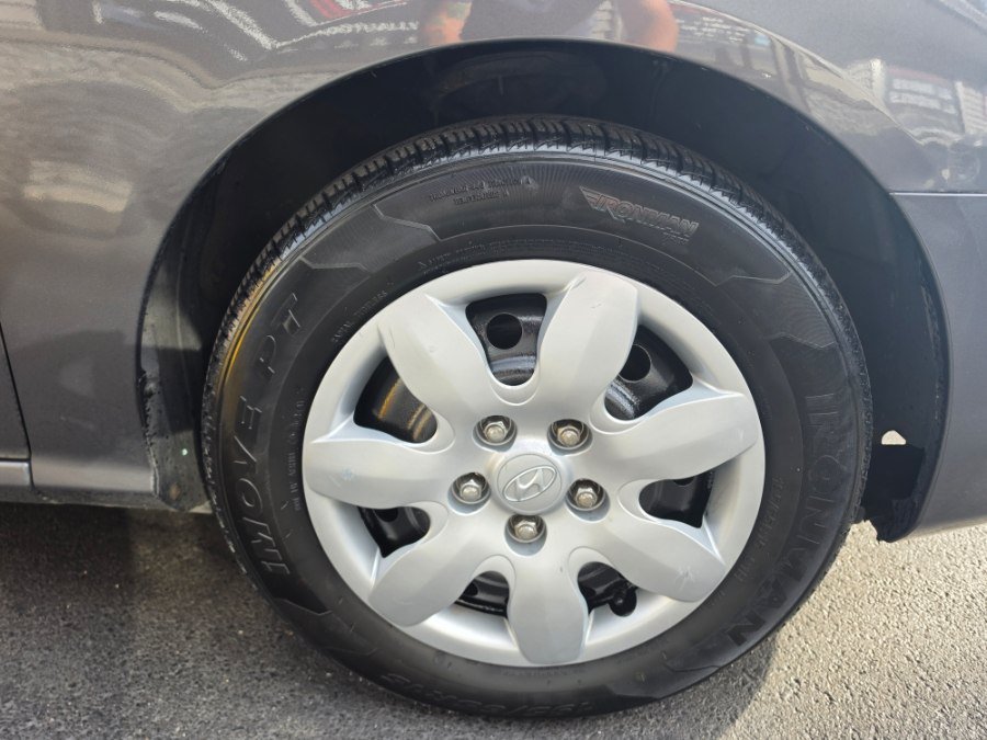 Used 2008 Hyundai Elantra SE FWD image 12