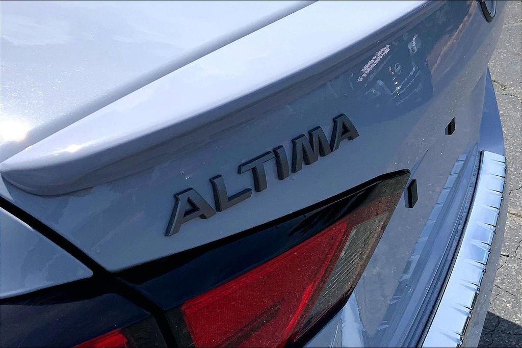 Used 2023 Nissan Altima 2.5 SR w/ SR Premium Package FWD image 22