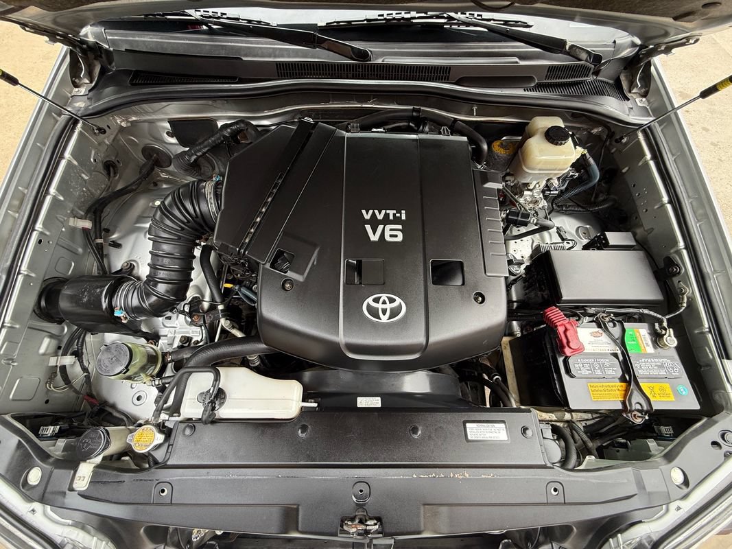 Used 2006 Toyota 4Runner SR5 AWD/4WD image 39
