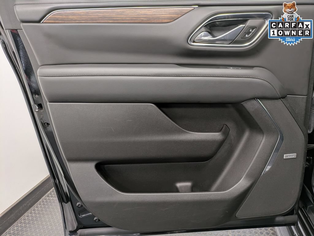 Used 2023 Chevrolet Suburban High Country AWD/4WD image 22